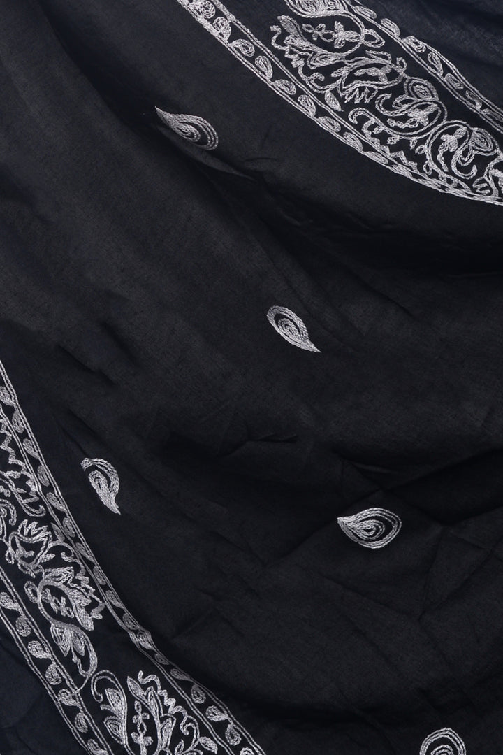 Stripe Embroidery Lawn Hijab - Black