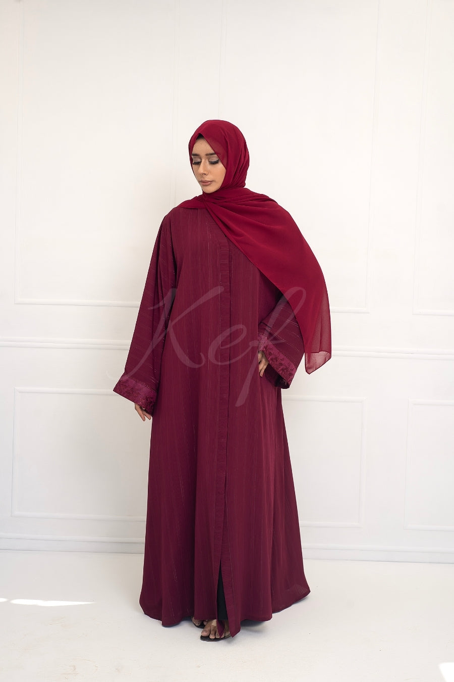 Laced wine Abaya