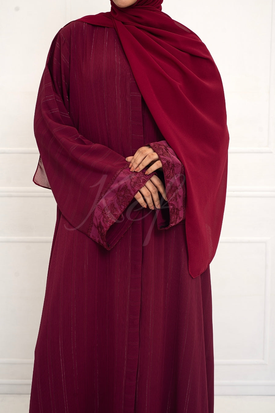 Laced wine Abaya