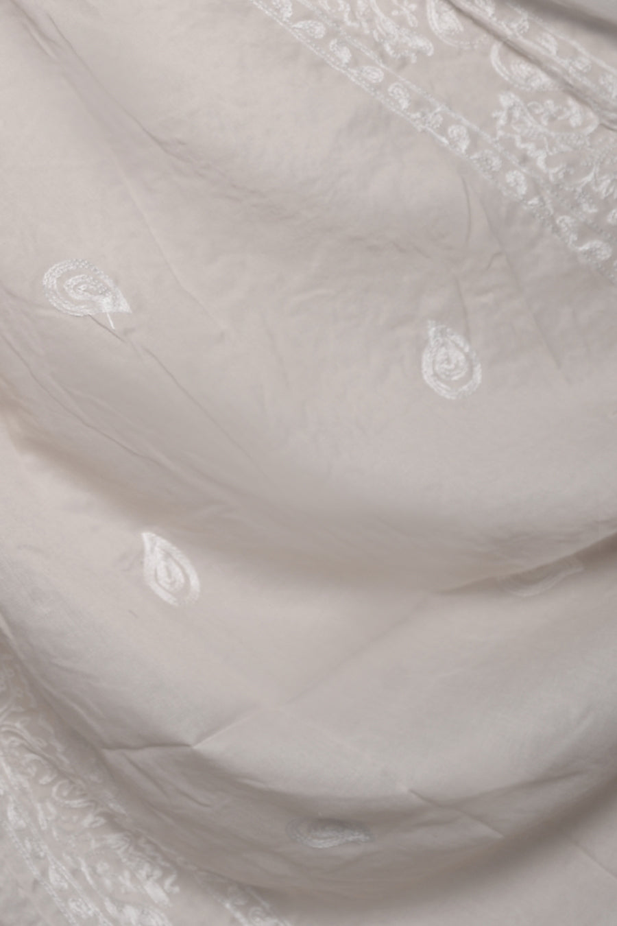 Stripe Embroidery Lawn Hijab - Platinum