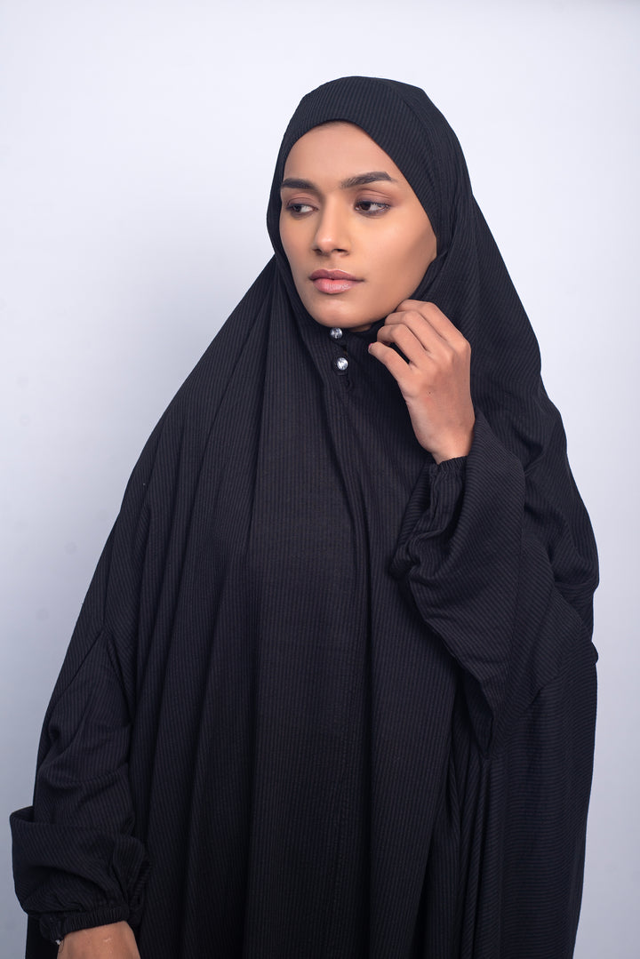 Namaz Chaddar - Black (With sleeves)