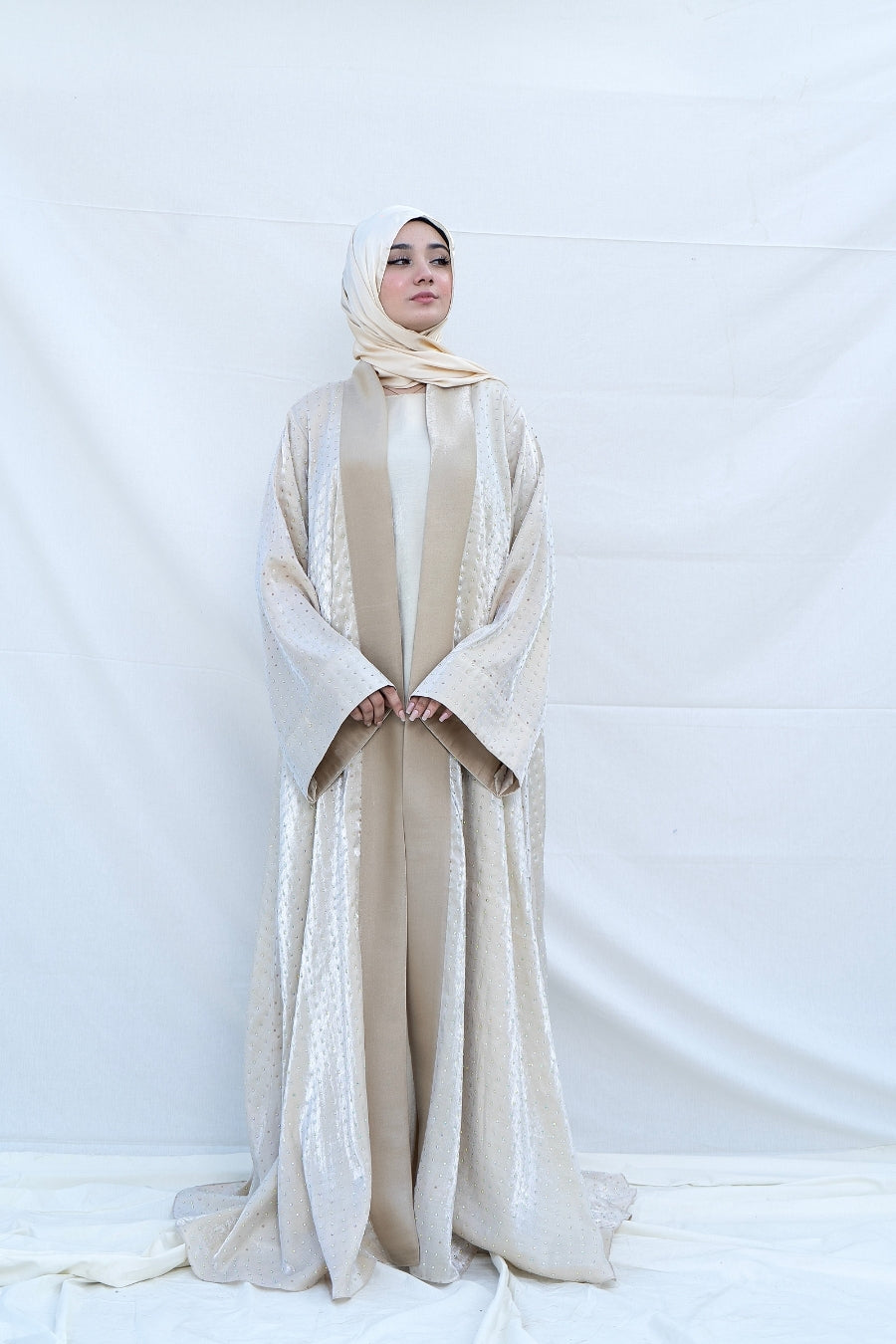 Ivory Luxe Shimmer Abaya