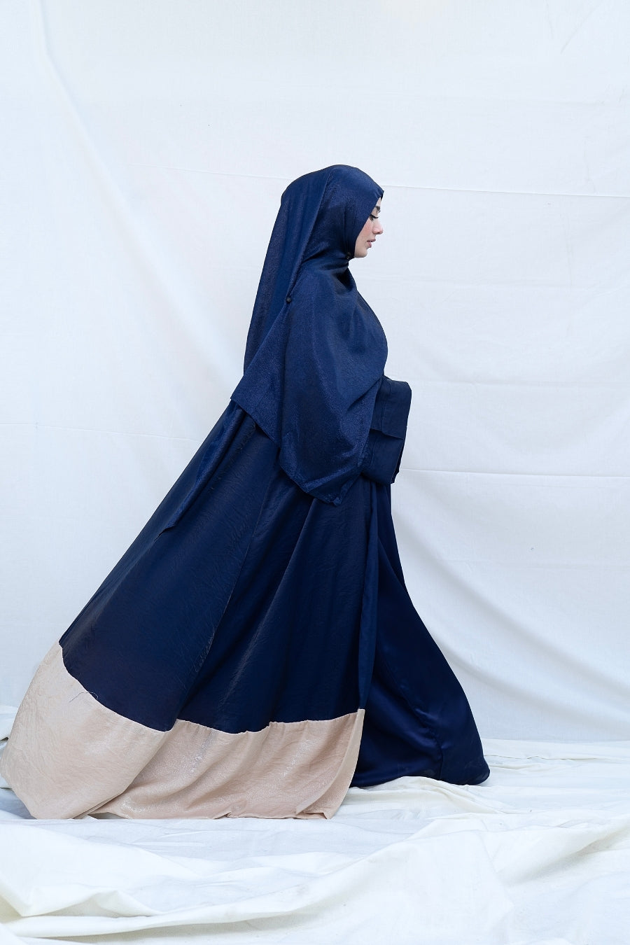 Midnight Pearl Contrast Abaya