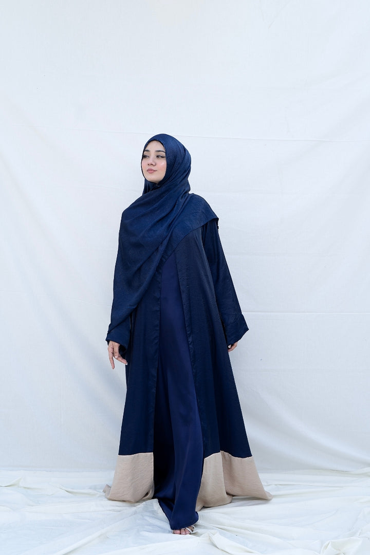 Midnight Pearl Contrast Abaya