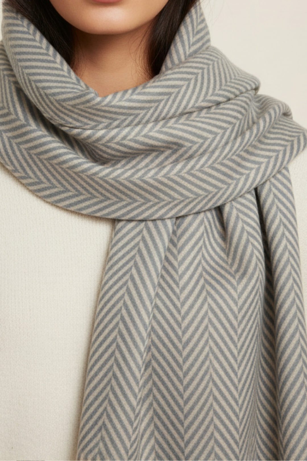 Patterned Cashmere - Creamy Grey