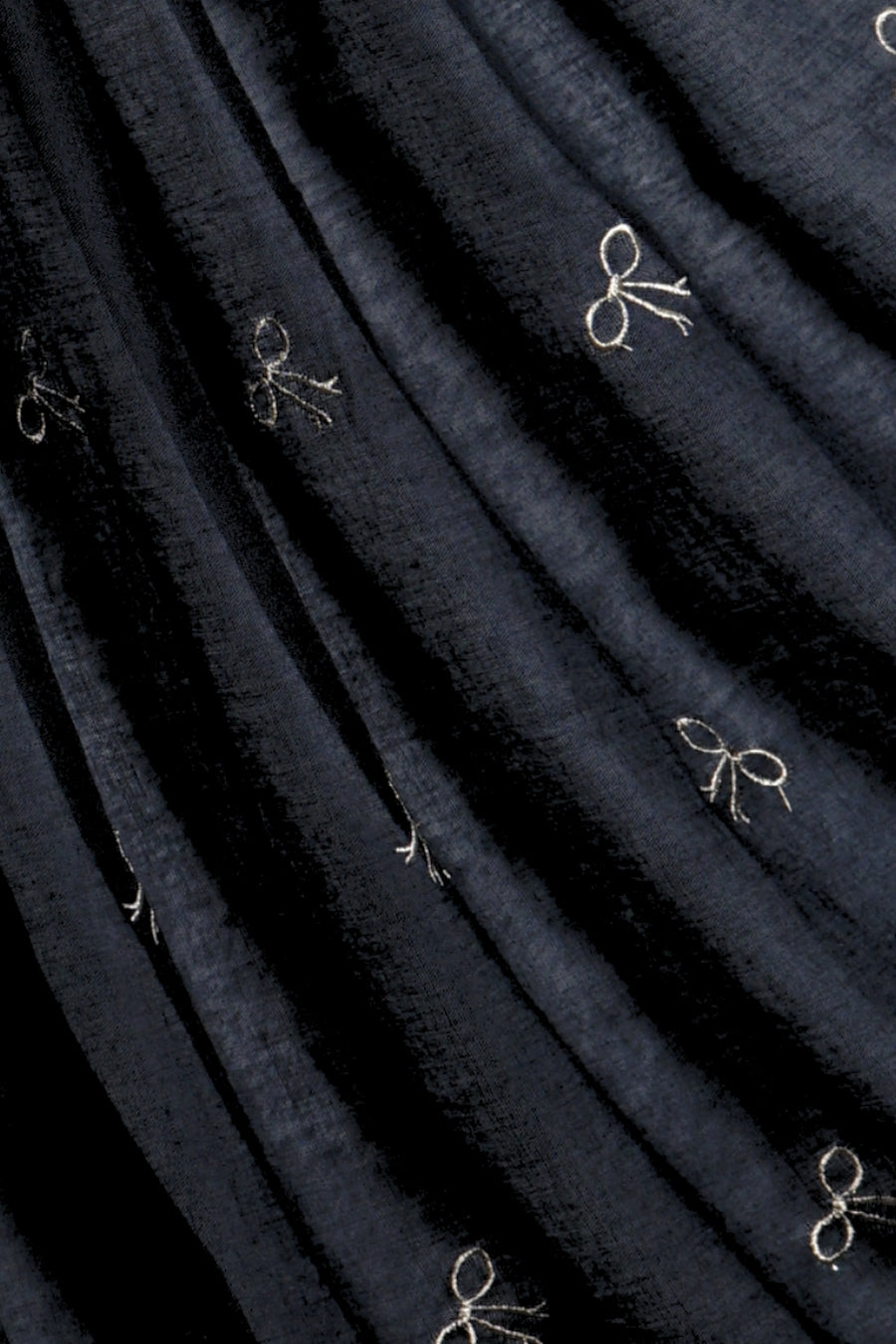 Bow Embroidery Lawn Hijab - Black