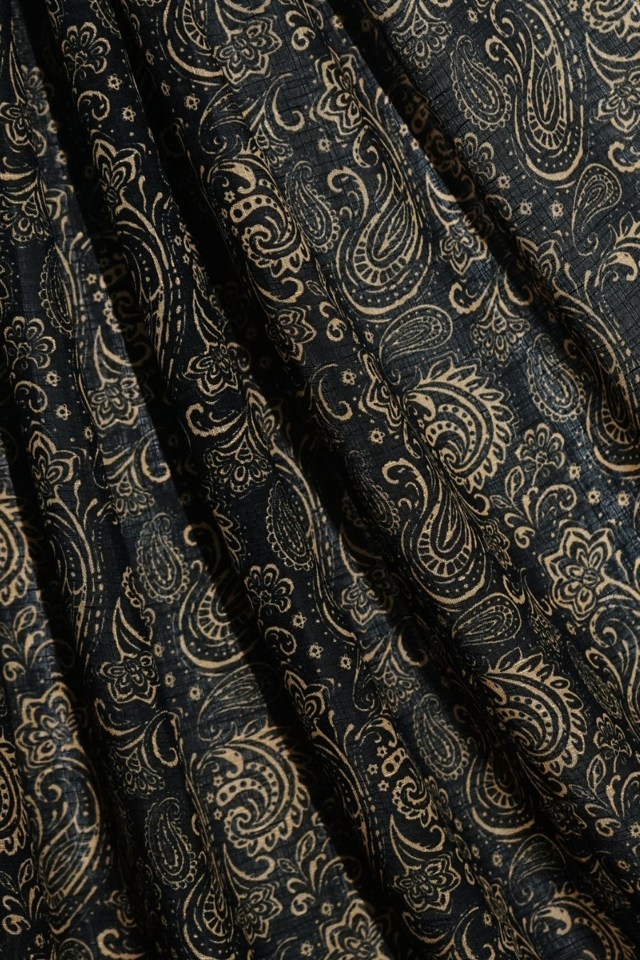 Amber Dusk Lawn - Black