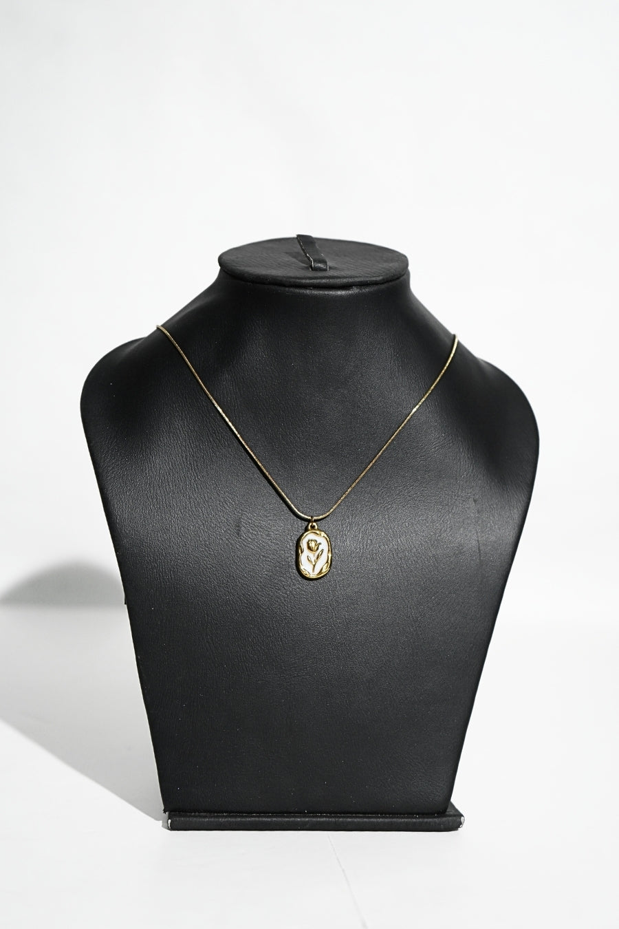 Necklace - Fleur Rose