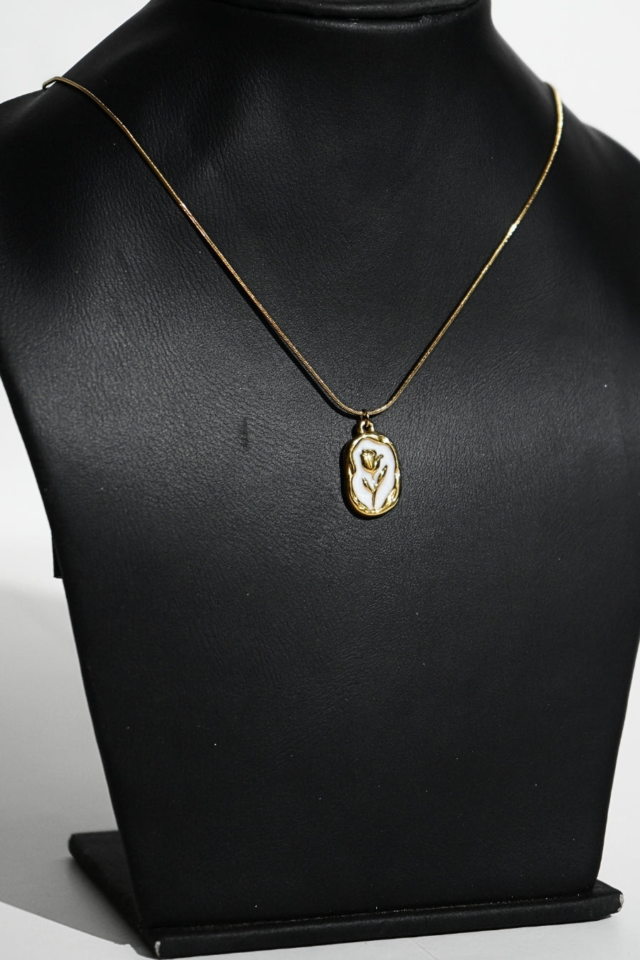 Necklace - Fleur Rose