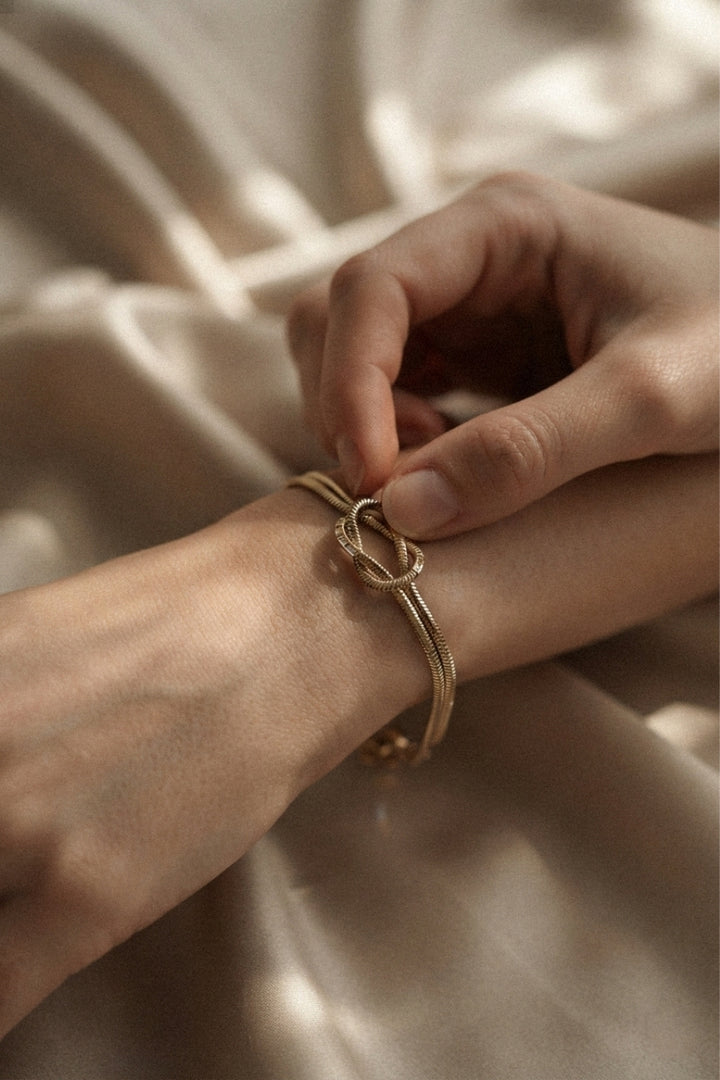 Bracelet - Golden Loop