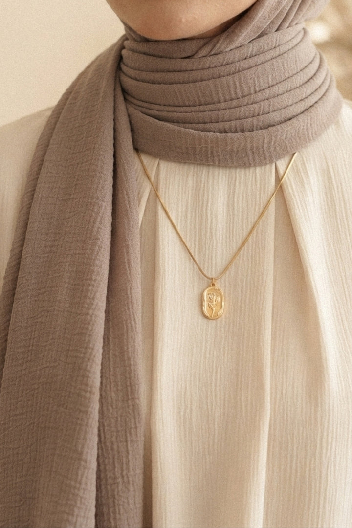 Necklace - Golden Rose