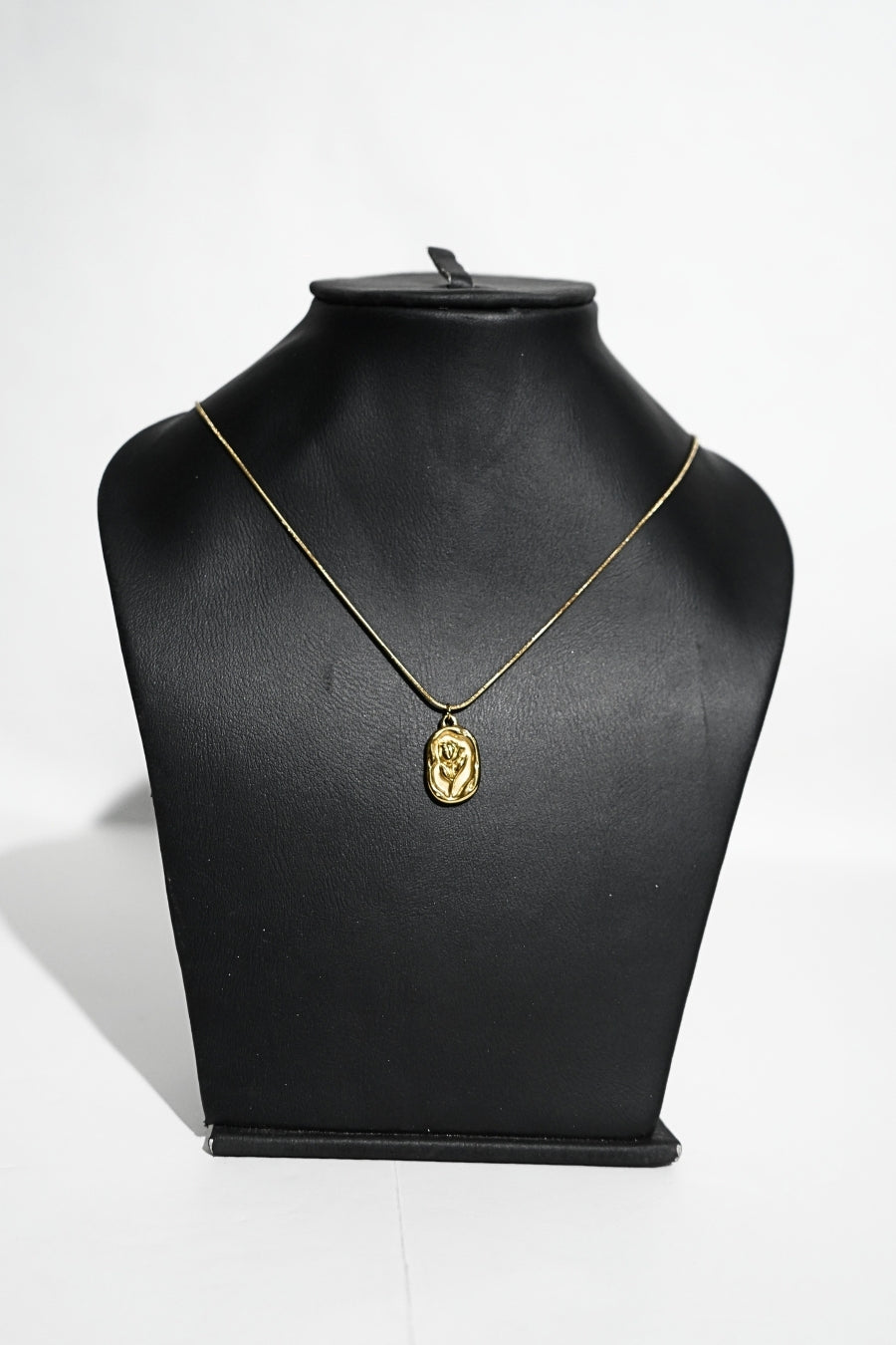 Necklace - Golden Rose