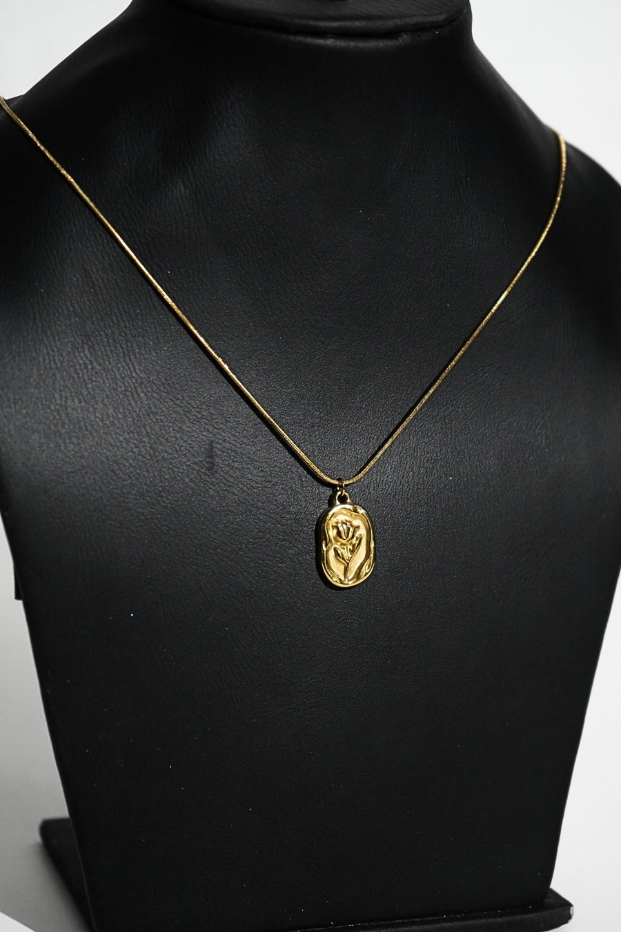 Necklace - Golden Rose