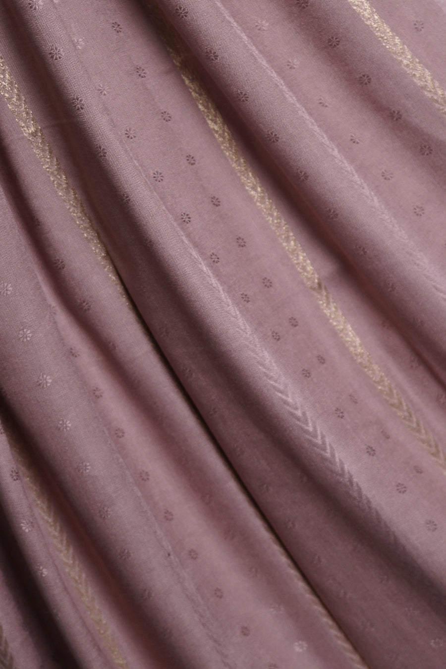 Golden Petal Lawn - Lavender