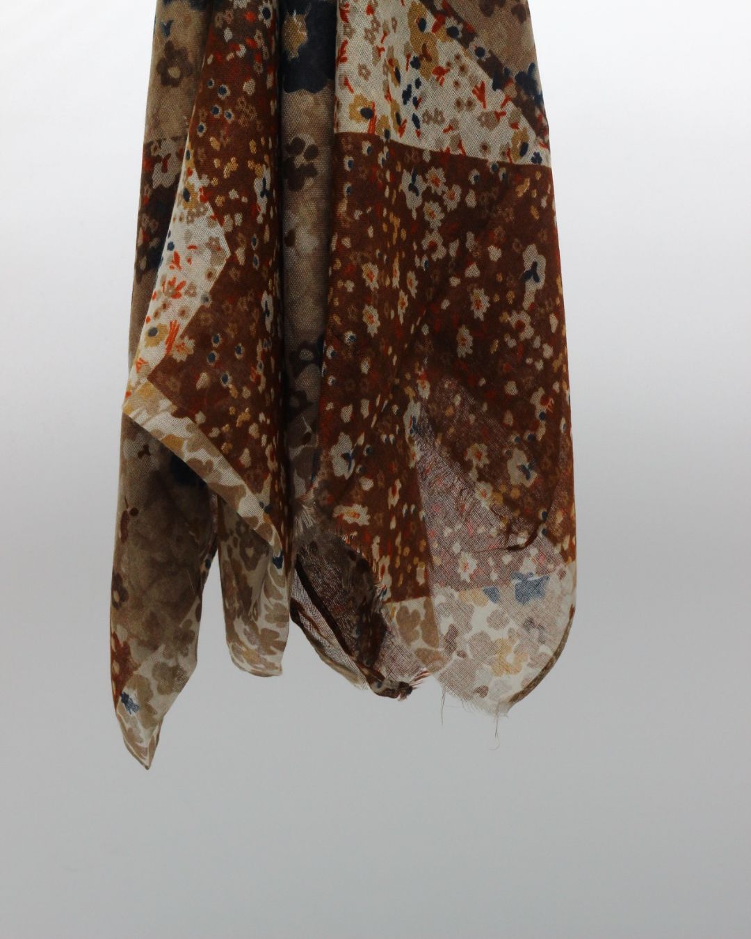 Printed Lawn Hijab - Luminary