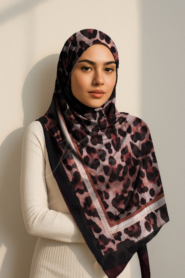 Urban Printed Lawn - Maroon