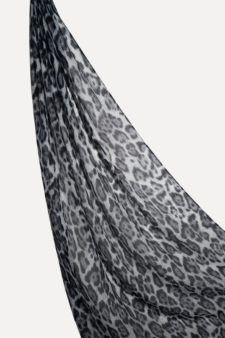 Safari Printed Lawn Hijab - Snow Leopard